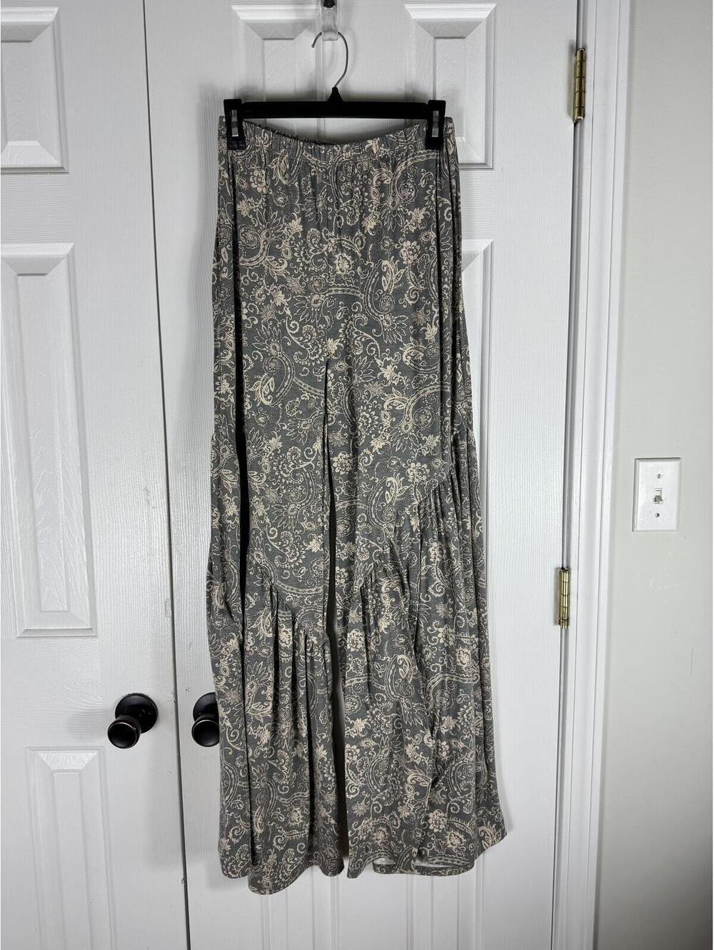 Ces Femme Gray Paisley Pants Size M
